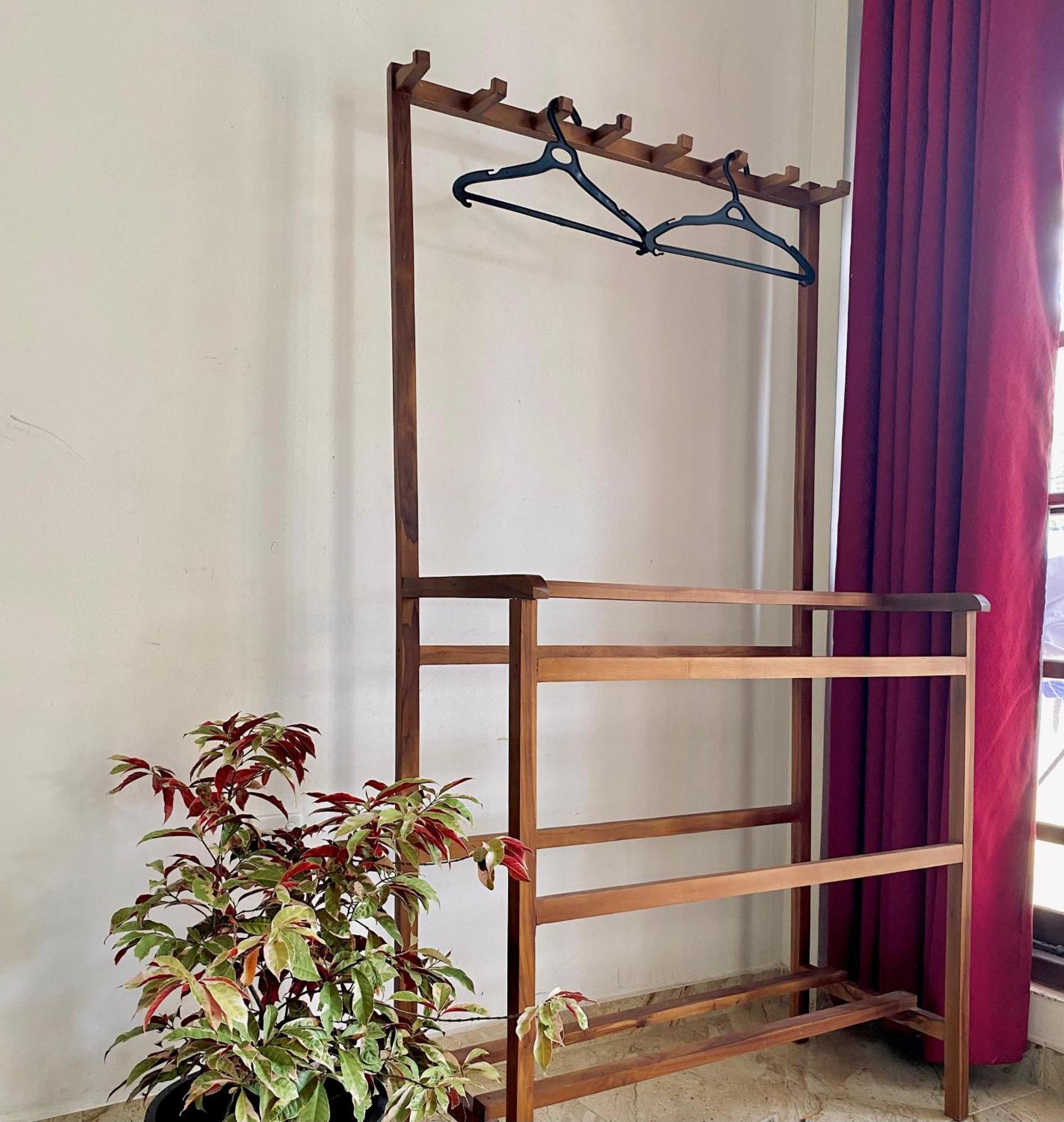 Sasmika Villa Surf And Yoga Hostel Weligama Zewnętrze zdjęcie