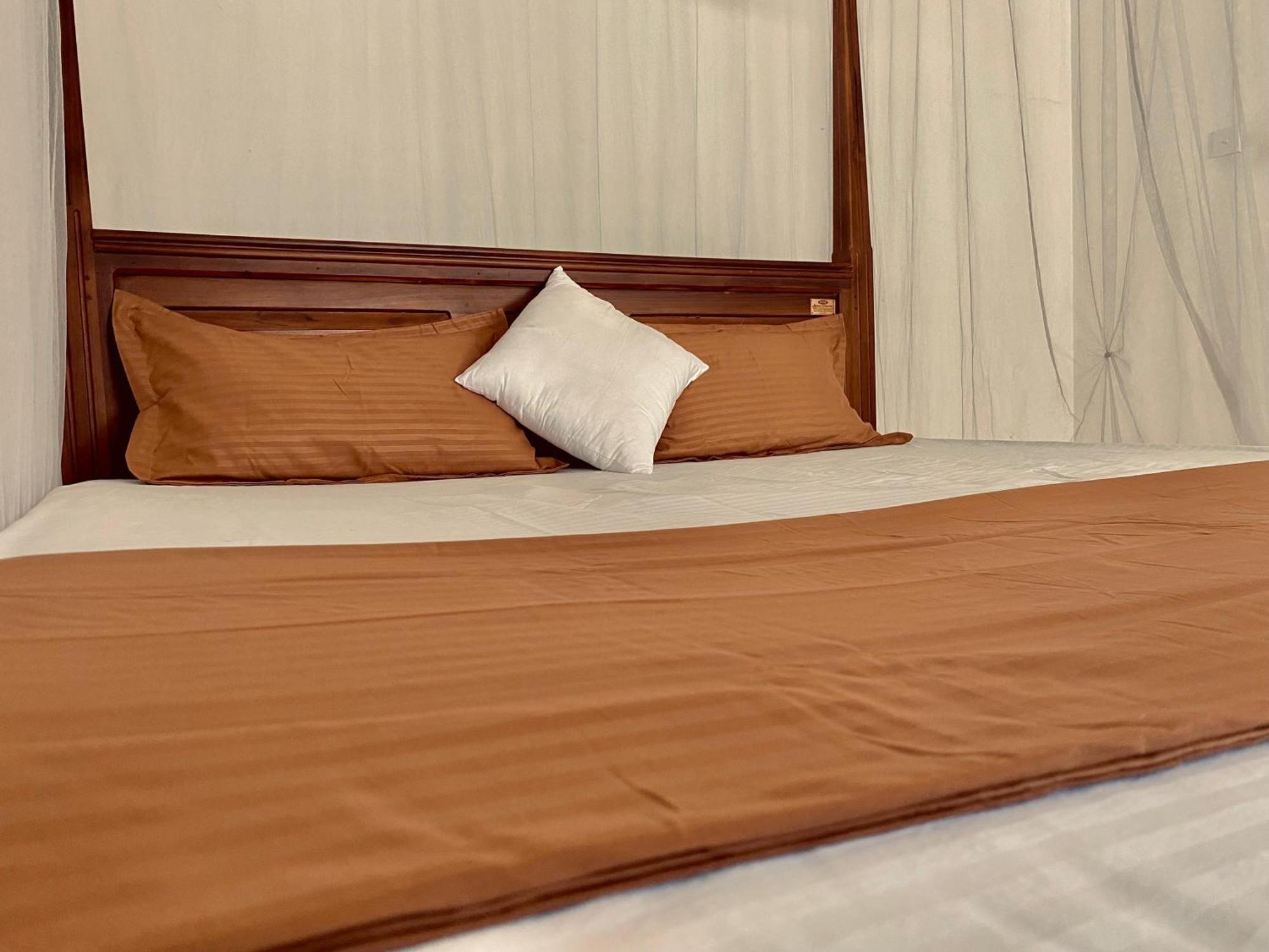 Sasmika Villa Surf And Yoga Hostel Weligama Zewnętrze zdjęcie