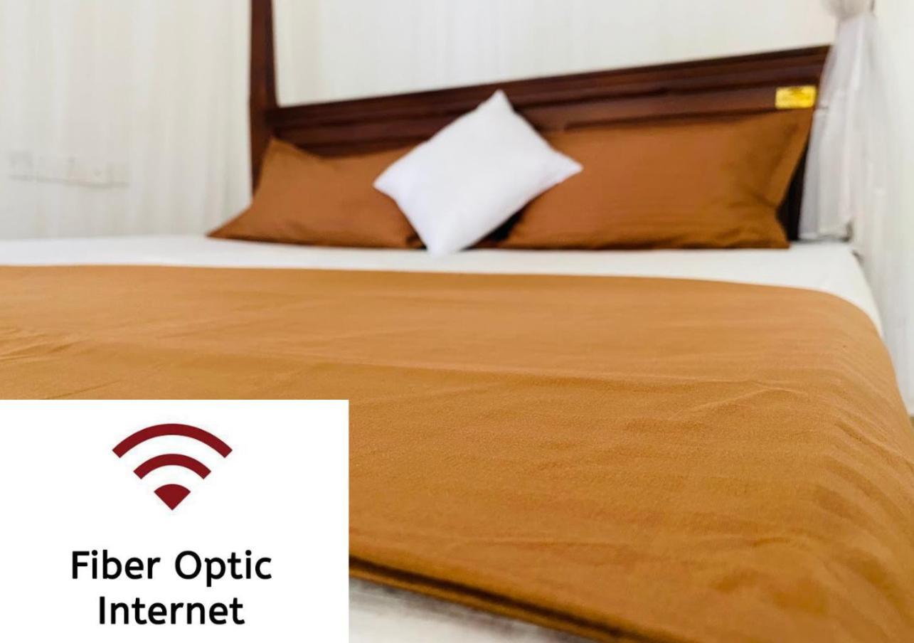 Sasmika Villa Surf And Yoga Hostel Weligama Zewnętrze zdjęcie